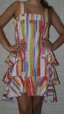 Vestido listrado babados vermelho
